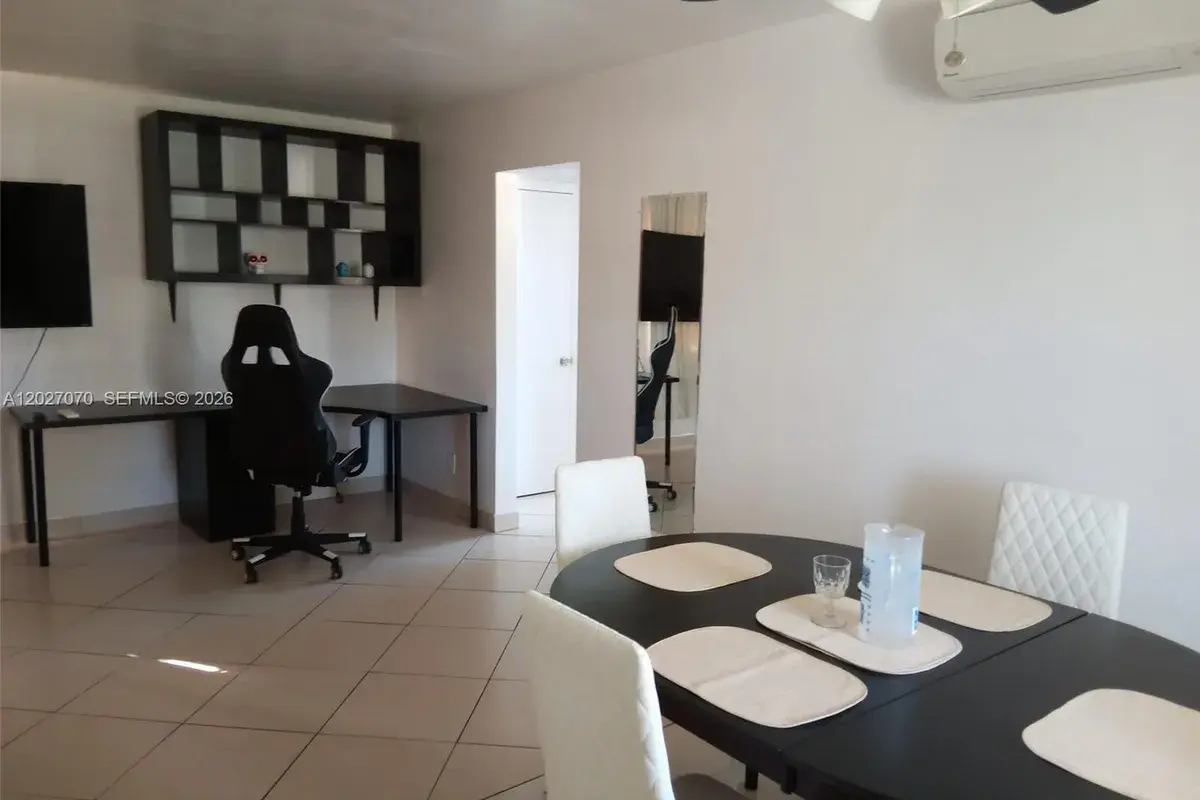 1110 N 16 Ave # 1, Hollywood FL 33020
