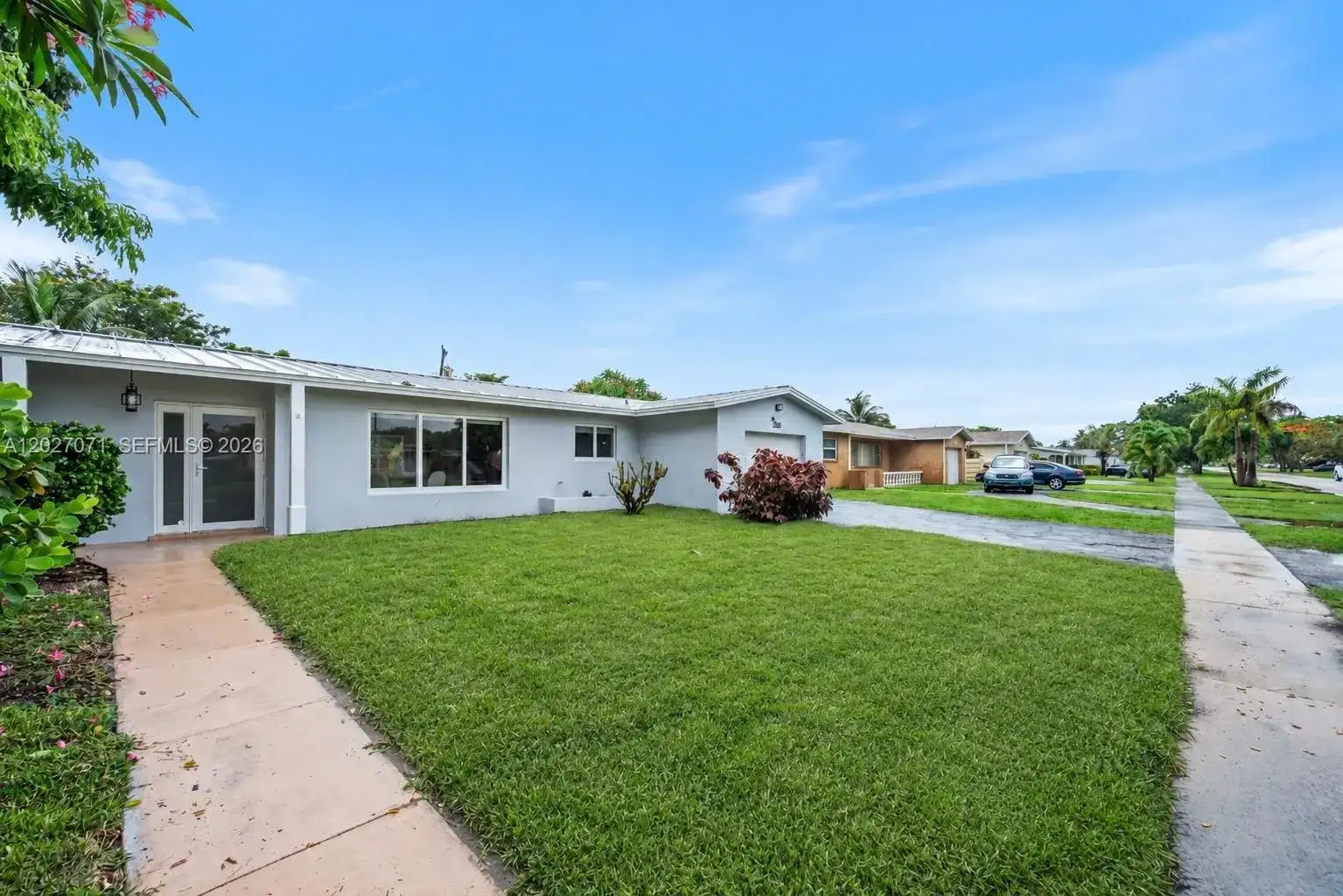 4024 Monroe St, Hollywood FL 33021 photo 2