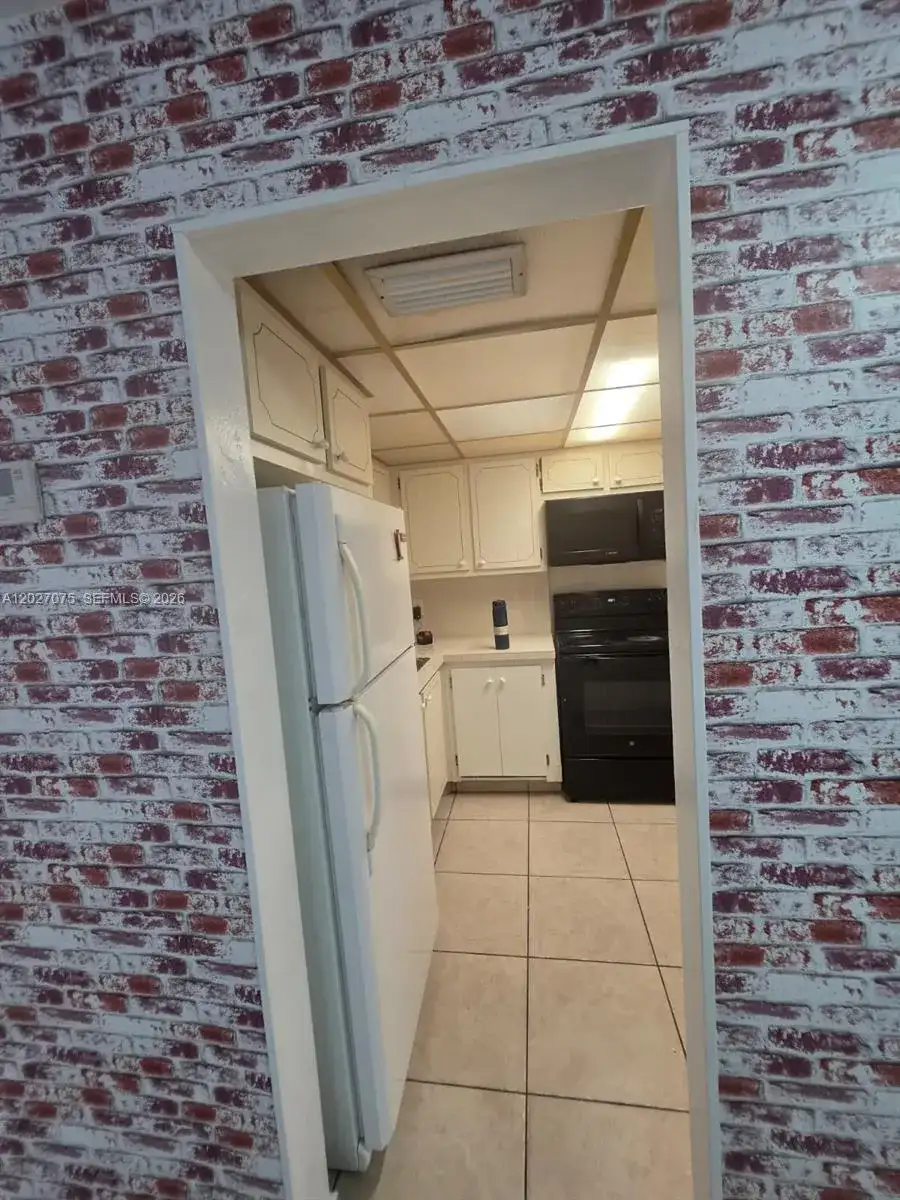 1175 Normandy Dr # 3B, Miami Beach FL 33141 photo 5