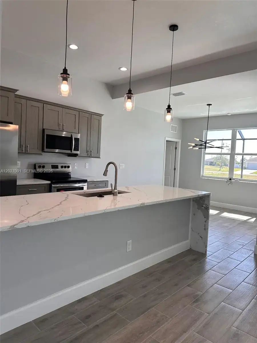 314 NW 16, Cape Coral FL 33993 photo 3