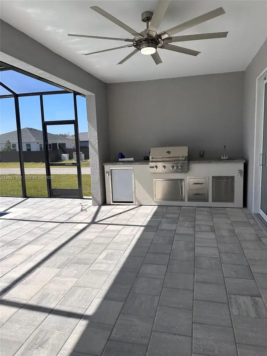 205 NW 18, Cape Coral FL 33993 photo 4