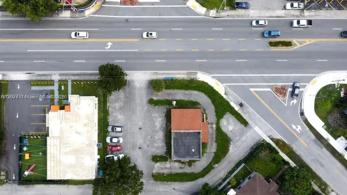 14100 W Dixie Hwy, North Miami FL 33161 photo 2