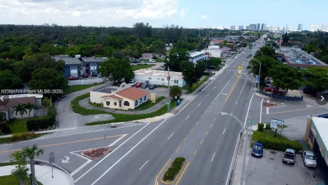 14100 W Dixie Hwy, North Miami FL 33161 photo 3