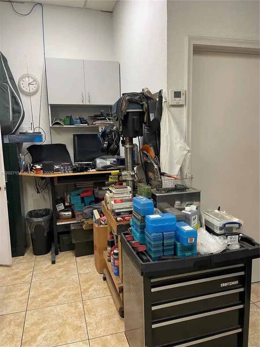 2005 W 62nd St, Hialeah FL 33016 photo 5