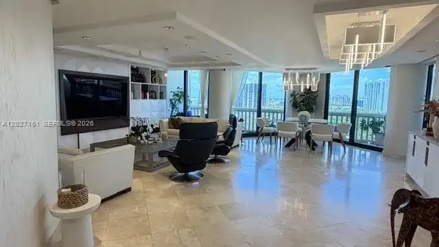 2000 Island Blvd # 1404, Aventura FL 33160