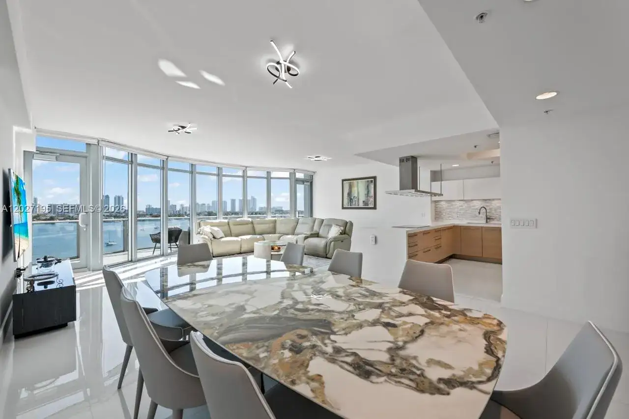 17301 Biscayne Blvd # 811, North Miami Beach FL 33160 photo 3