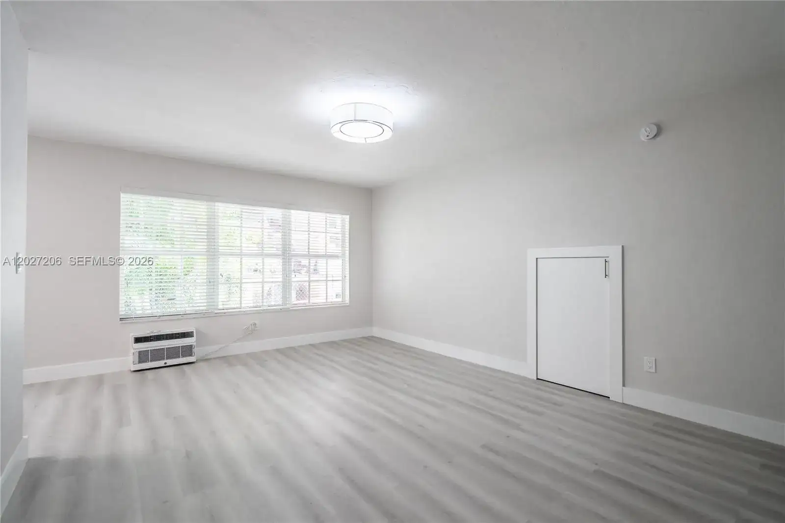 2418 Flamingo Dr # 7, Miami Beach FL 33140 photo 2