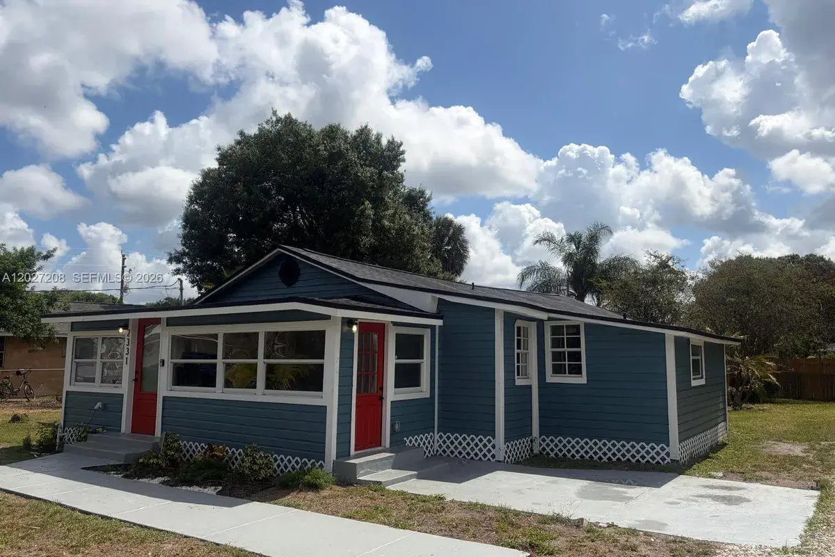 2331 Randall St, Sanford FL 32771