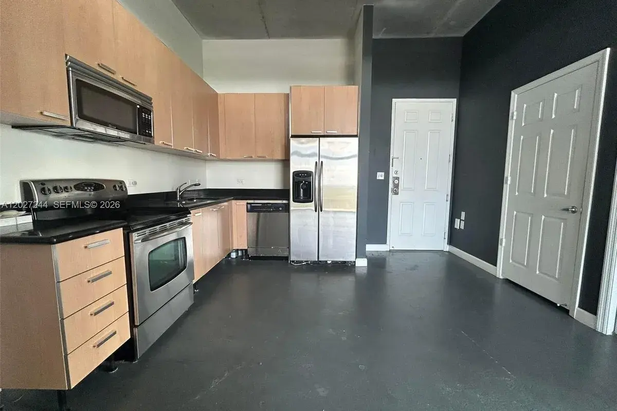 2100 Van Buren St # 506, Hollywood FL 33020