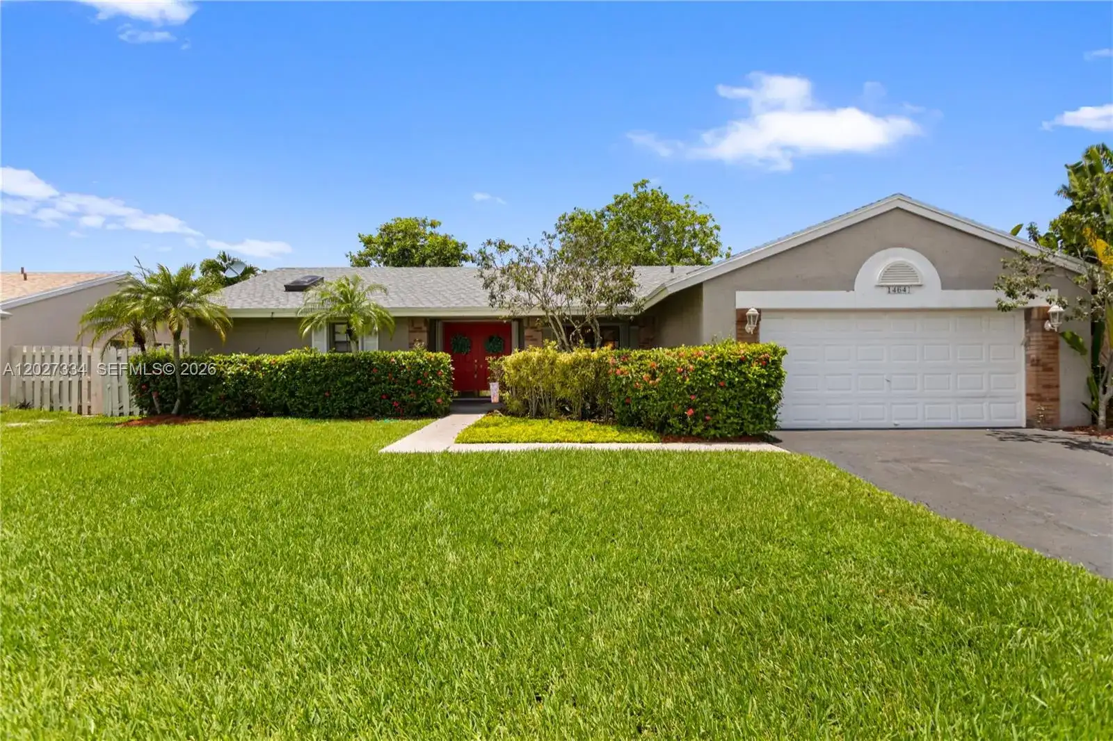 14641 Kirsten Ct, Davie FL 33325 photo 2