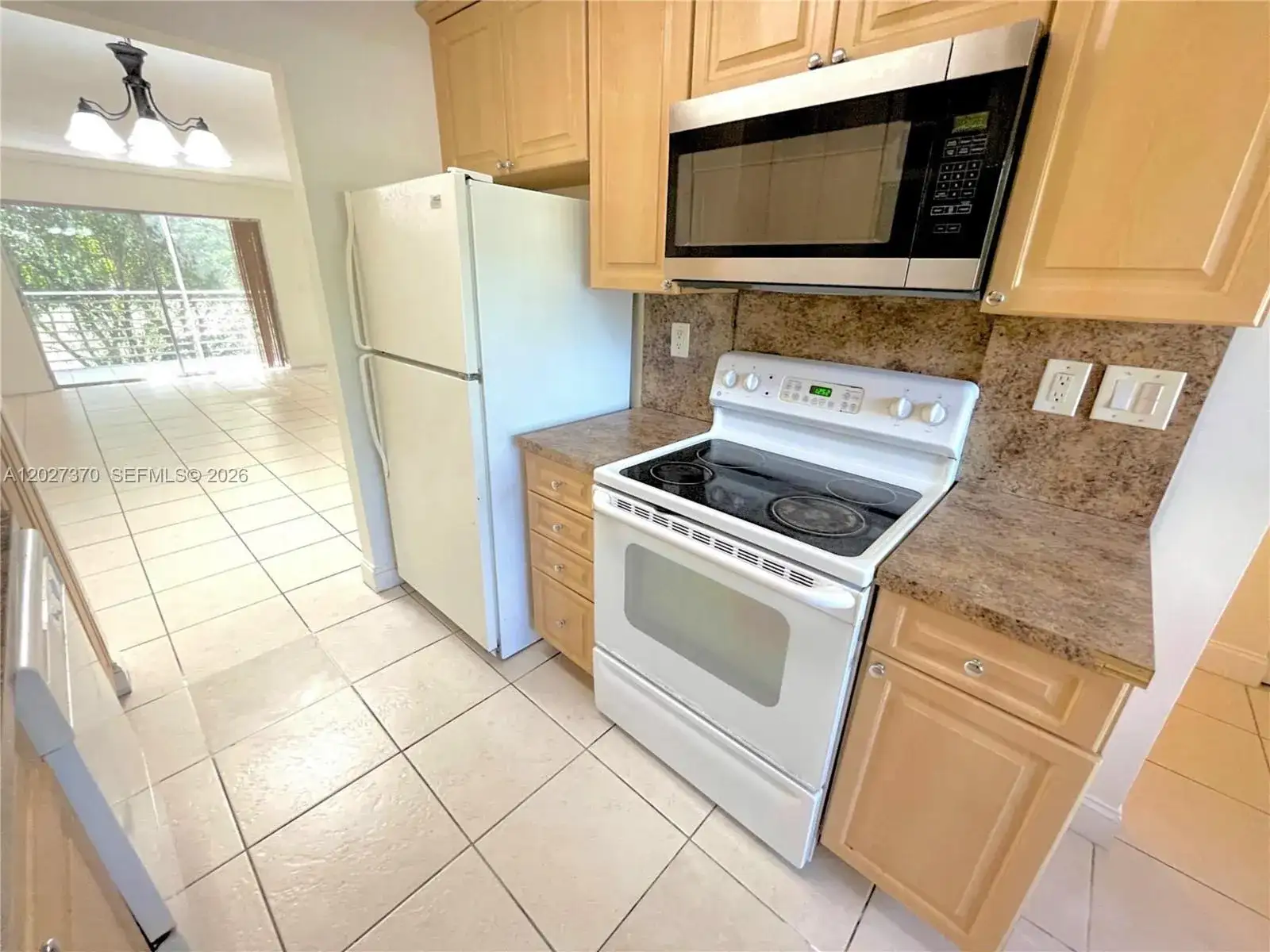8450 Lagos De Campo Blvd # 206, Tamarac FL 33321 photo 3
