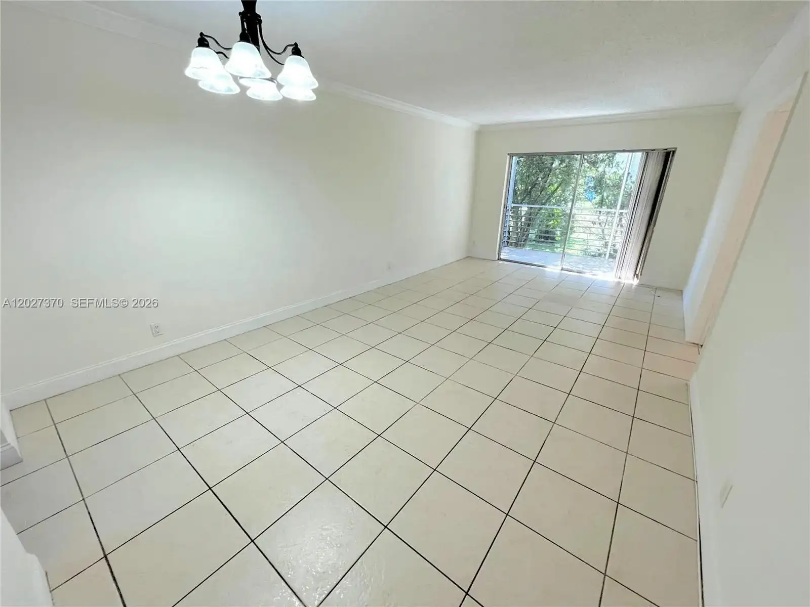 8450 Lagos De Campo Blvd # 206, Tamarac FL 33321 photo 4