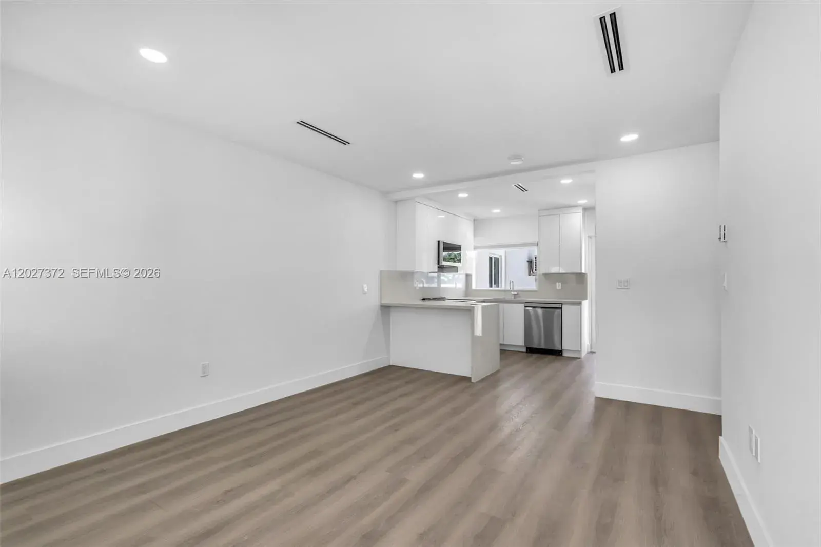 2814 SW 26th St # 2814, Miami FL 33133