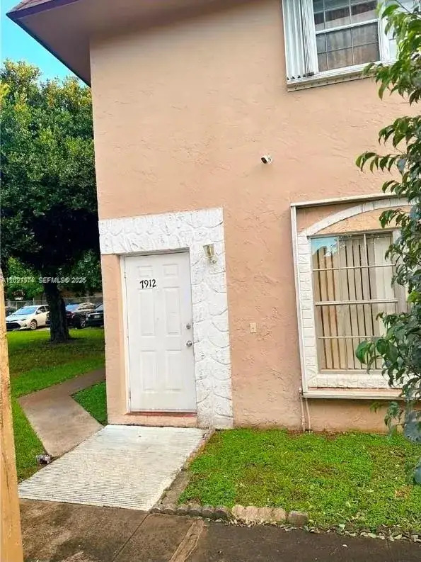 7912 Kimberly Blvd # 301, North Lauderdale FL 33068 photo 2