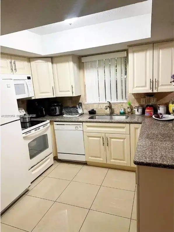 7912 Kimberly Blvd # 301, North Lauderdale FL 33068 photo 4