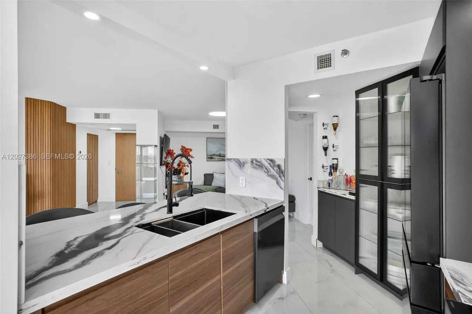1000 Island Blvd # 1710, Aventura FL 33160