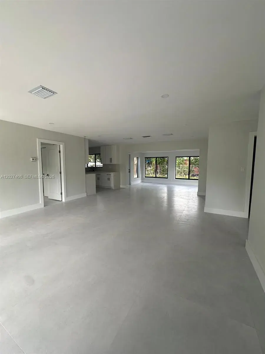 810 Wyoming Ave, Fort Lauderdale FL 33312