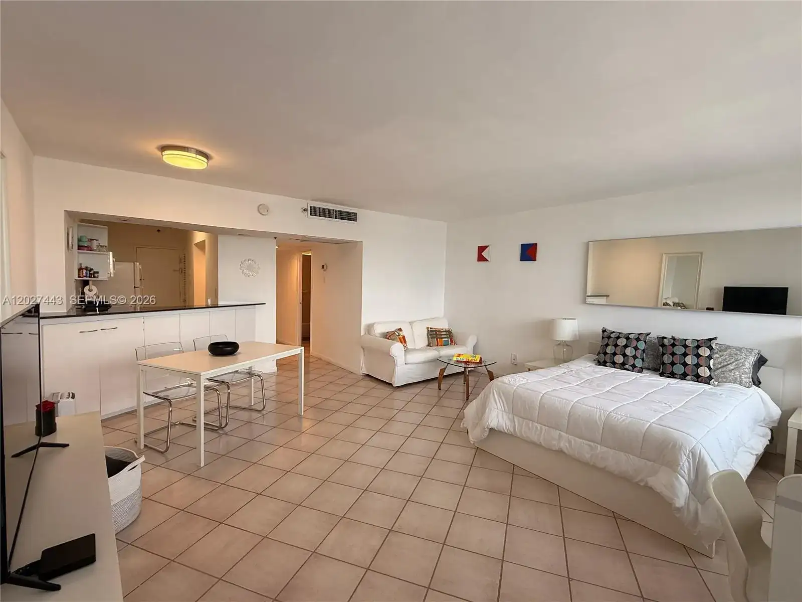 100 Lincoln Rd # 1427, Miami Beach FL 33139 photo 2