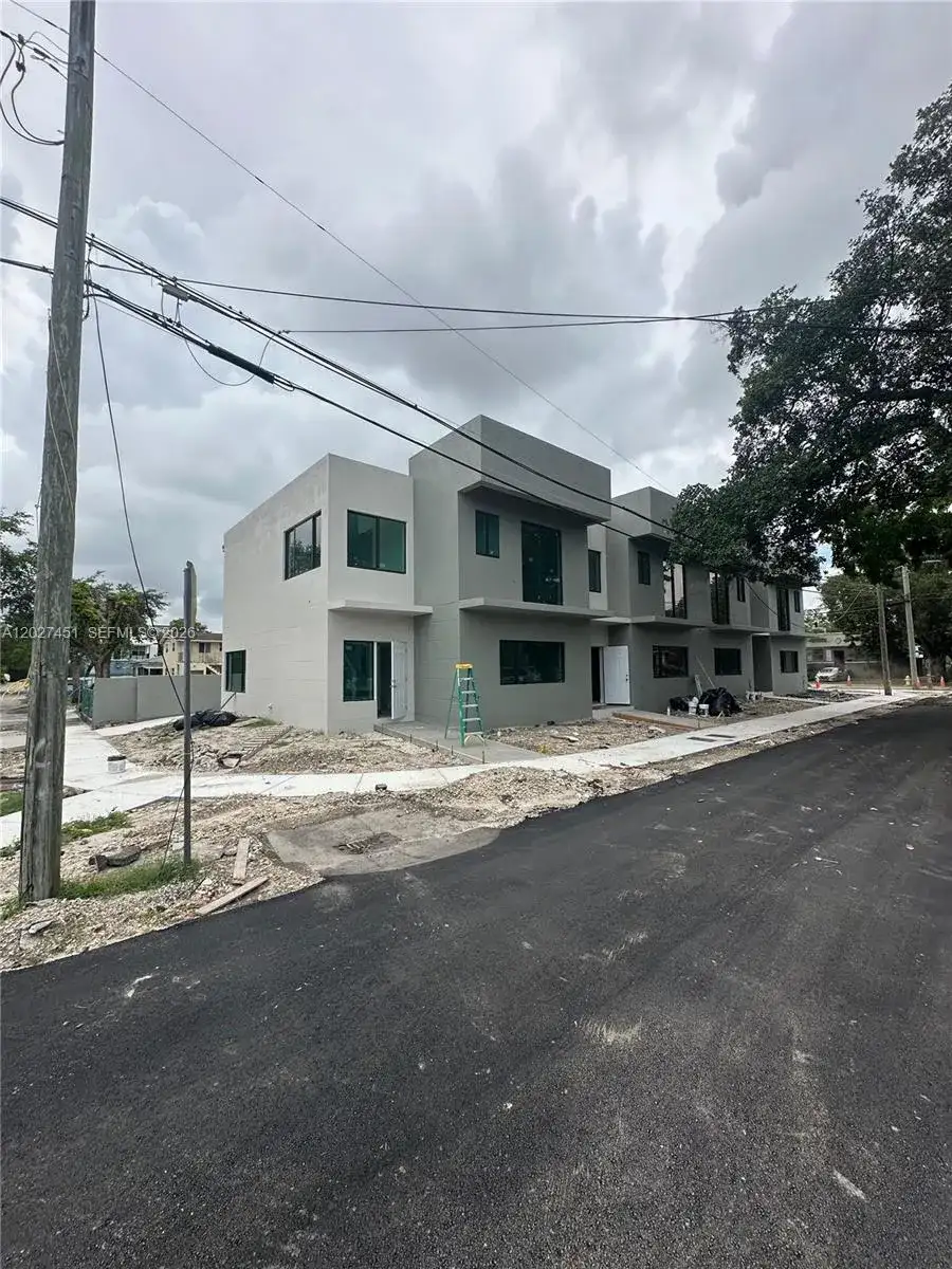6480 NE 1st Ave # 6480, Miami FL 33150 photo 4