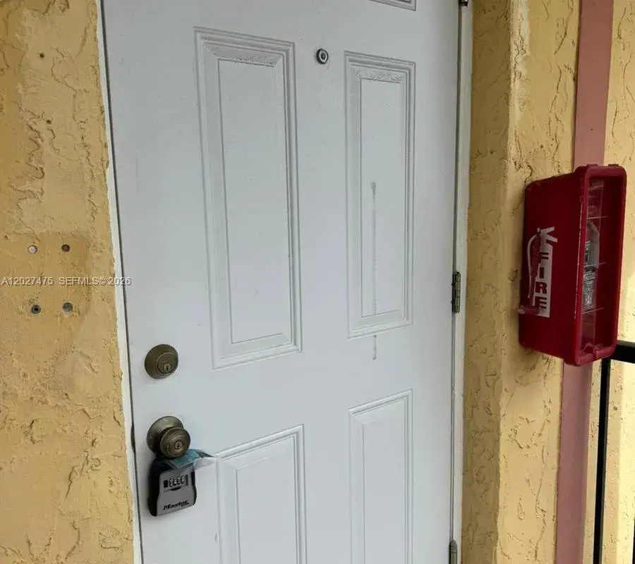 2850 NW 55th Ave # 1D, Lauderhill FL 33313