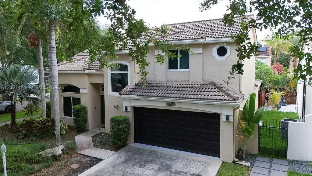 10202 Caracas St, Cooper City FL 33026 photo 2