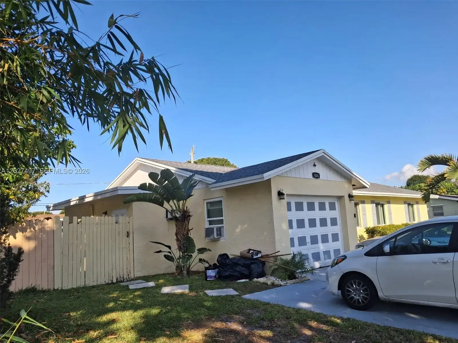 1800 Pinehurst Dr # 1, West Palm Beach FL 33407