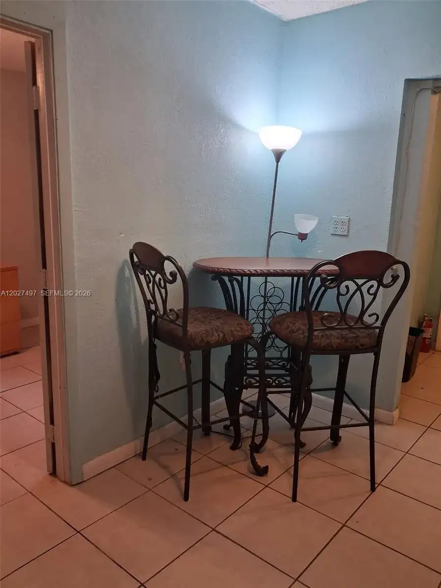1800 Pinehurst Dr # 1, West Palm Beach FL 33407 photo 4