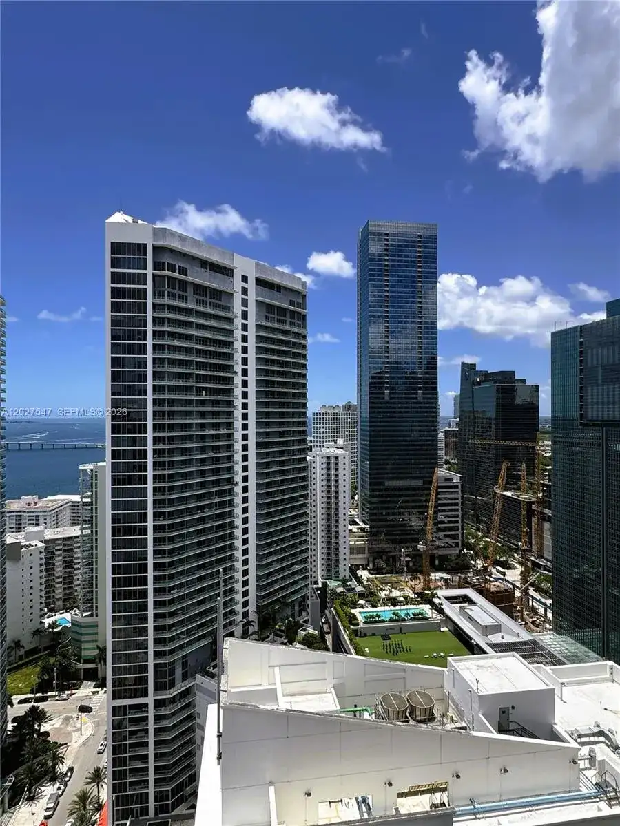 1200 Brickell Bay Dr # 3903, Miami FL 33131 photo 4