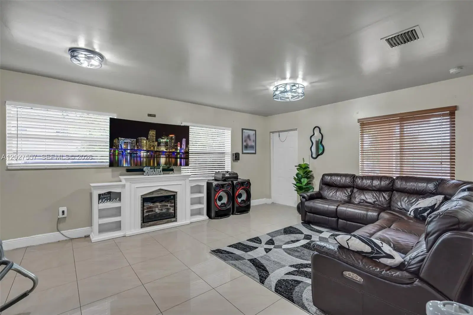 2986 NW 26th St, Miami FL 33142