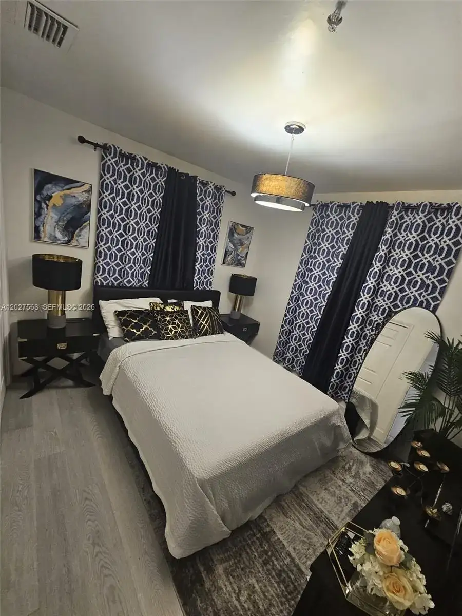 4890 NW 7th St # 2, Plantation FL 33317 photo 3