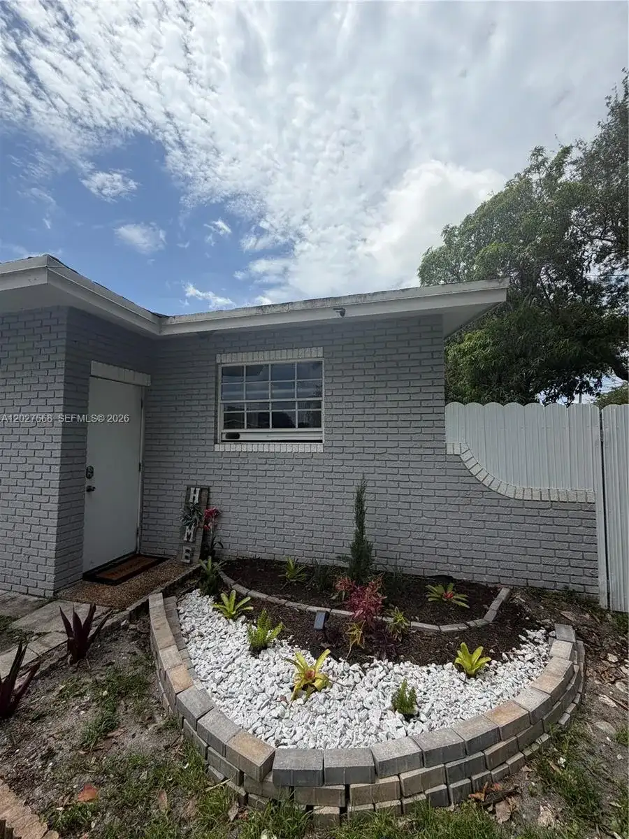 4890 NW 7th St # 2, Plantation FL 33317 photo 5