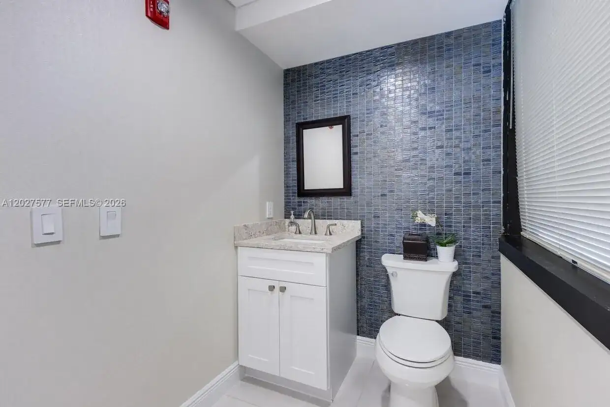 200 S Andrews Ave # 303, Fort Lauderdale FL 33301 photo 3