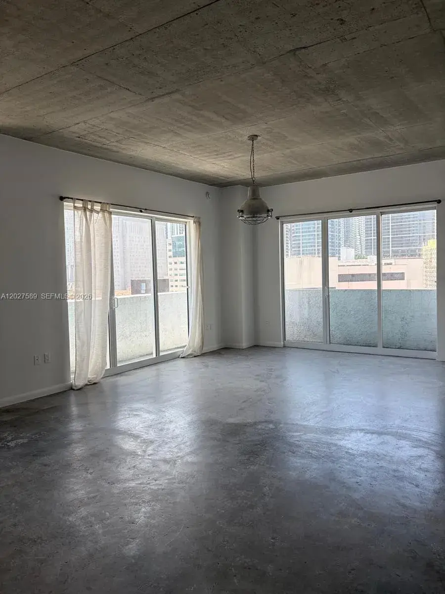 133 NE 2nd Ave # 913, Miami FL 33132