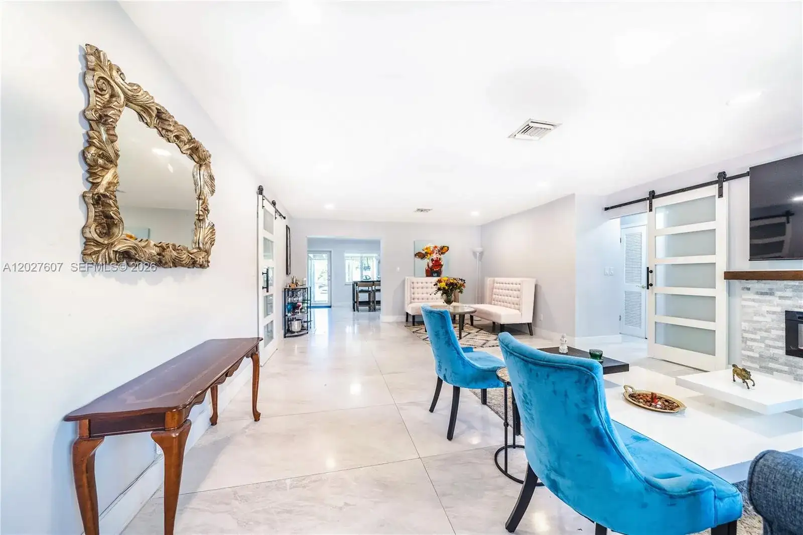 1101 NE 5th St, Hallandale Beach FL 33009 photo 4