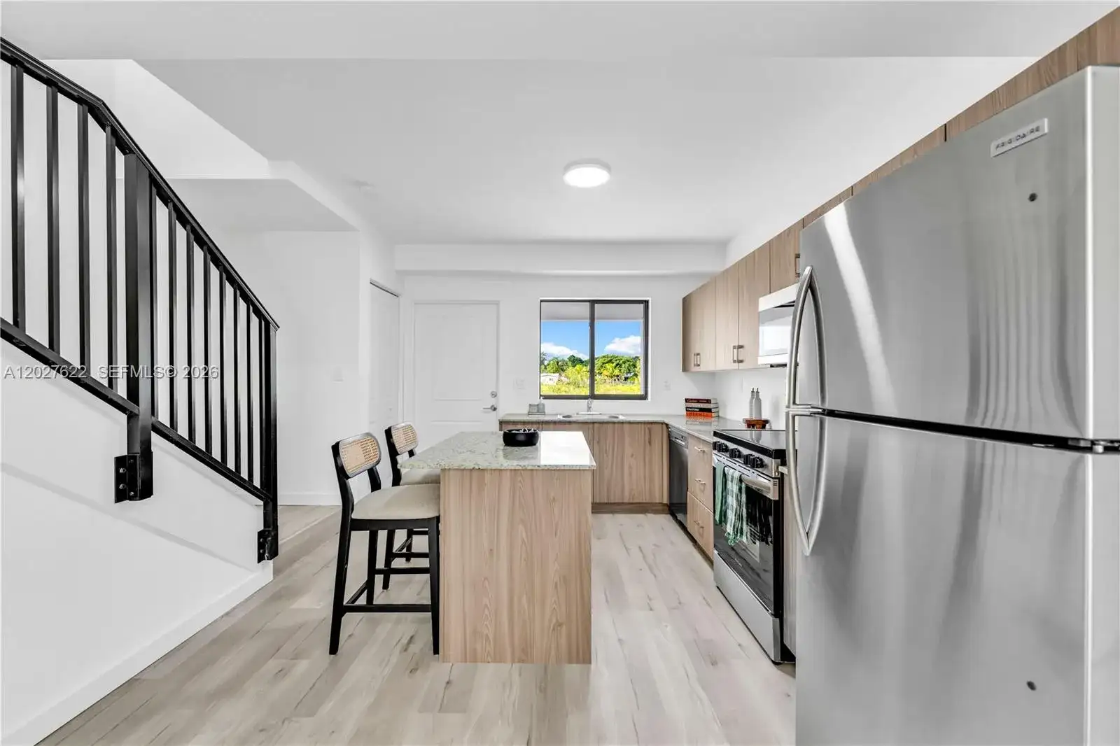 155 NW 160TH ST # 5, North Miami Beach FL 33169 photo 4
