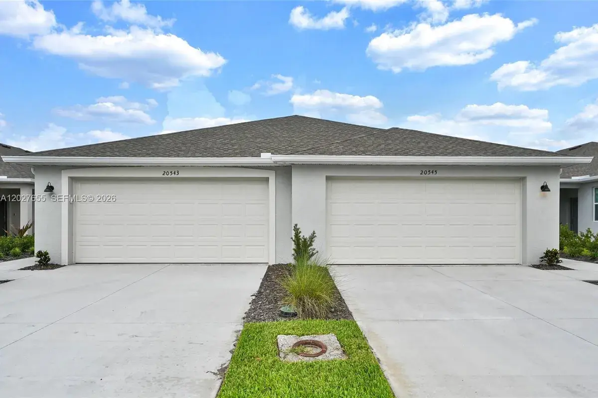 20545 HAZELNUT CT, Lehigh Acres FL 33936