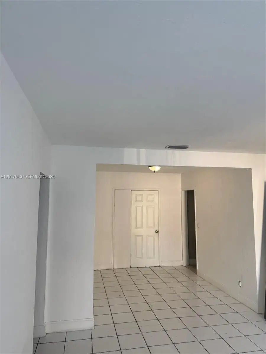 6800 NW 2 CT, Miami FL 33150 photo 3