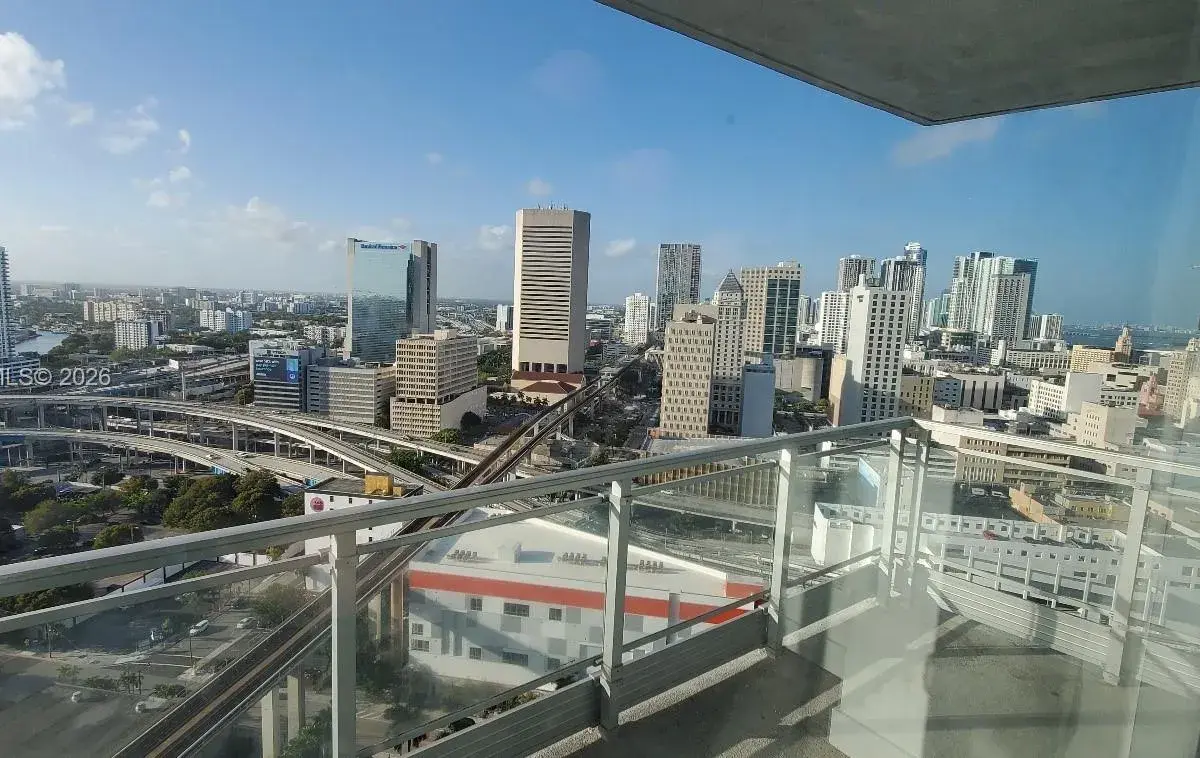 90 SW 3rd St # 2705, Miami FL 33130