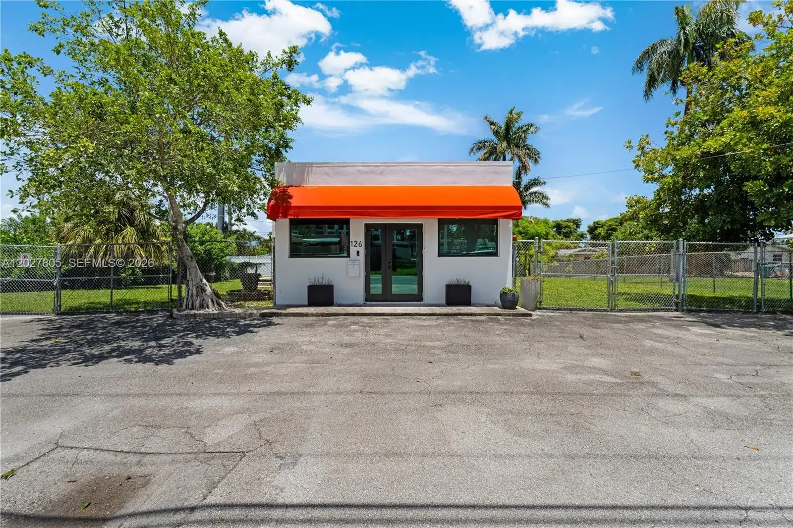 126 NE 1st Ave, Dania Beach FL 33004 photo 3