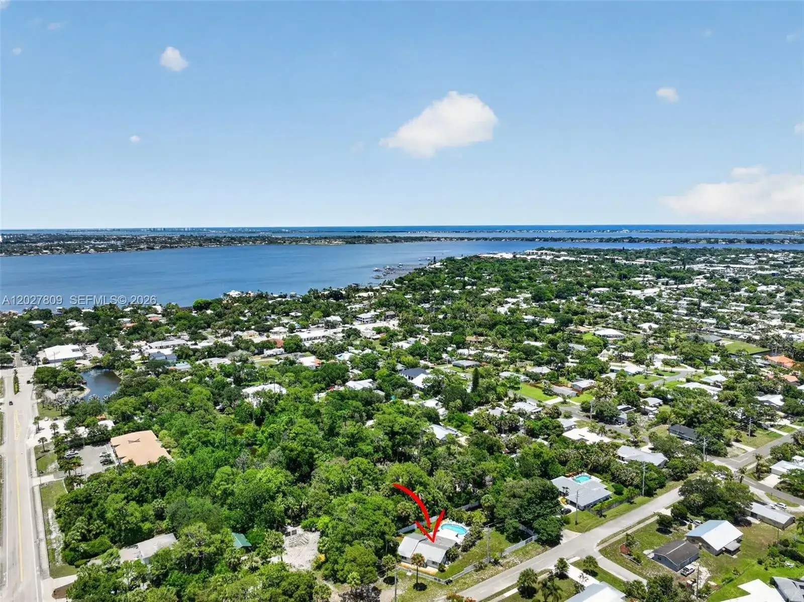 1023 SE 7th St, Stuart FL 34996 photo 2