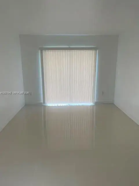 16465 NE 22nd Ave # 110, North Miami Beach FL 33160