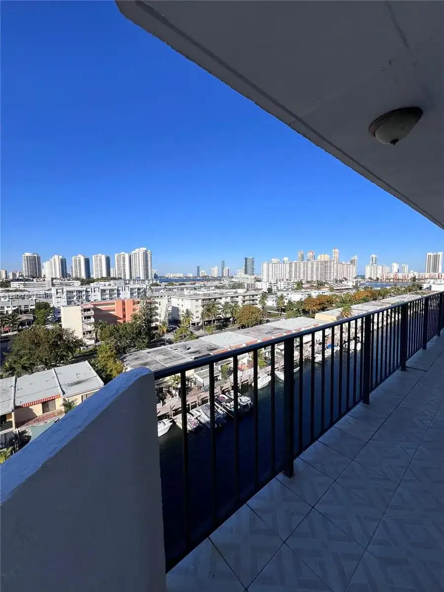 3545 NE 166th St # 1004, North Miami Beach FL 33160 photo 5