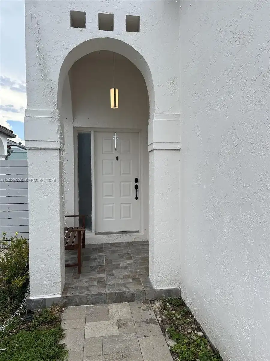 680 NW 124th Pl, Miami FL 33182 photo 2