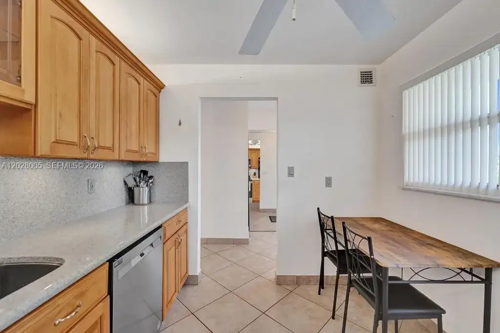 1025 SE 2nd Ave # 208, Dania Beach FL 33004 photo 5