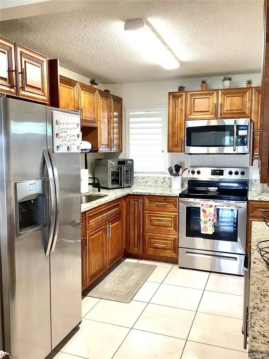 8900 Washington Blvd # 415, Pembroke Pines FL 33025 photo 2