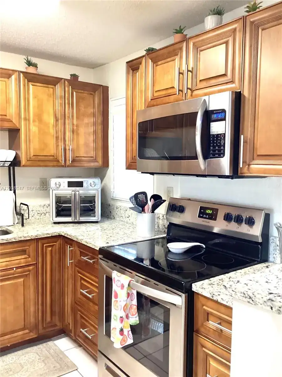 8900 Washington Blvd # 415, Pembroke Pines FL 33025 photo 5