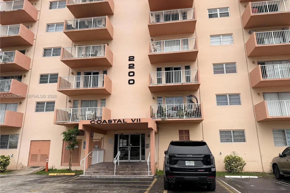 2200 E Hallandale Beach Blvd # 303, Hallandale Beach FL 33009