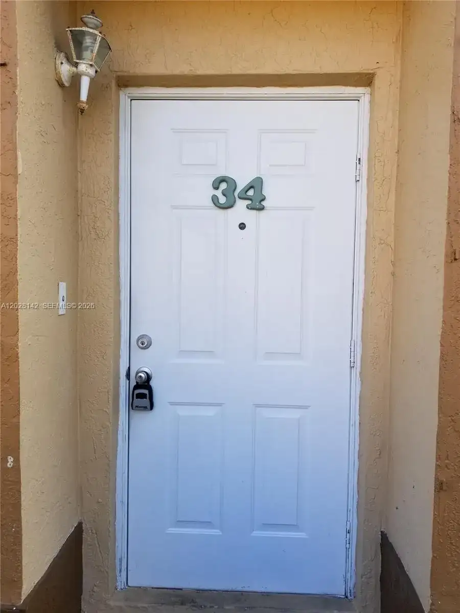 8394 SW 152nd Ave # 34, Miami FL 33193 photo 3