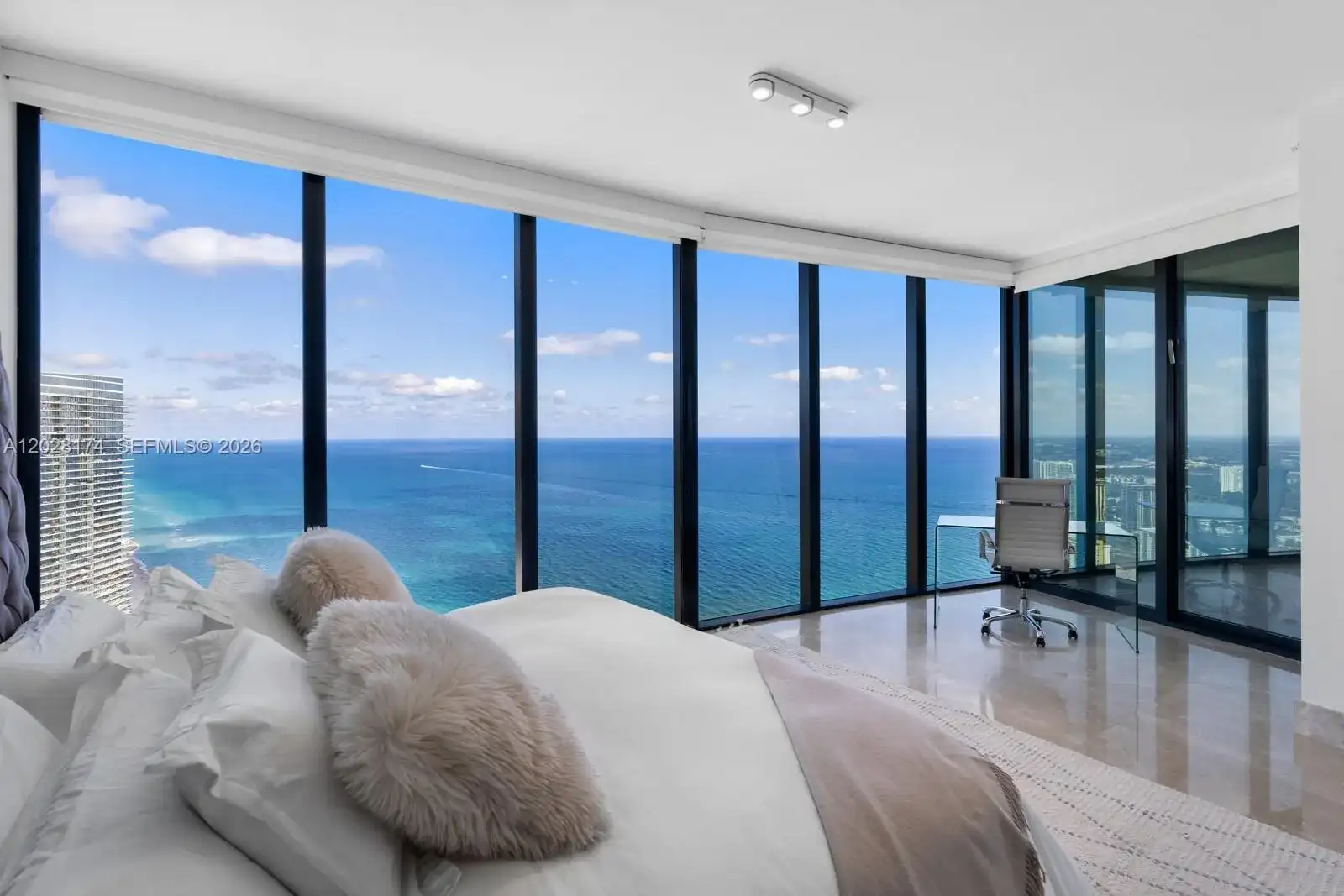 18555 Collins Ave # 5105, Sunny Isles Beach FL 33160