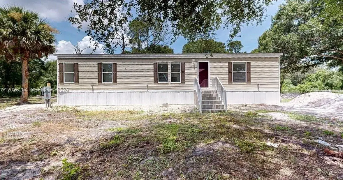 720 N Riverside St, Clewiston FL 33440